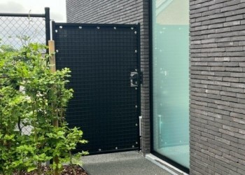 winddoek tuinpoort classic black Elke Lobbens